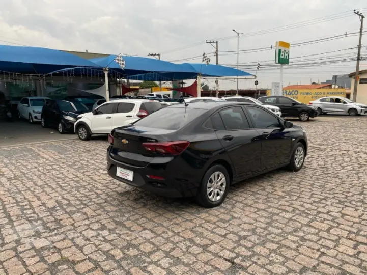 ONIX 1.0 Turbo Plus LT