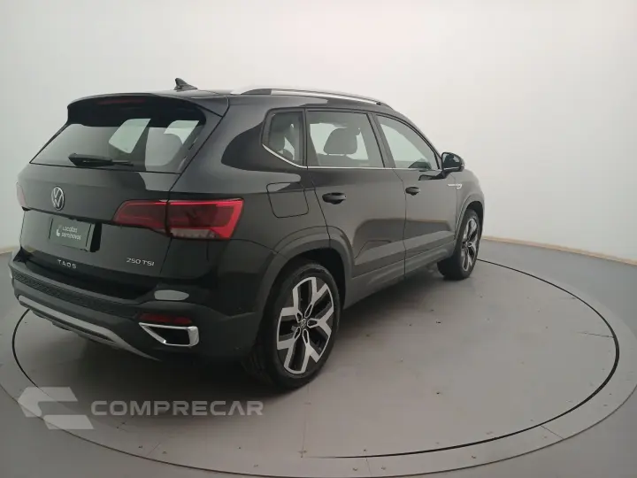 TAOS 1.4 250 TSI TOTAL FLEX HIGHLINE AUTOMÁTICO