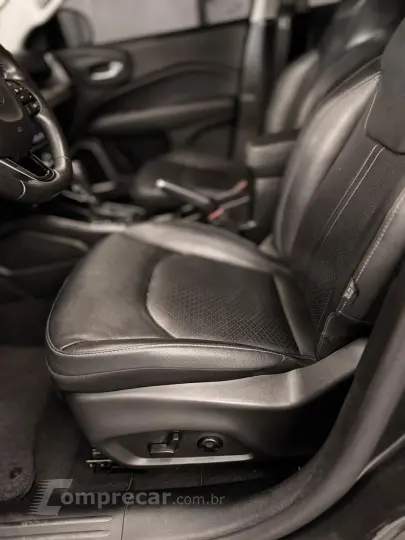 TORO 2.0 16V Turbo Volcano 4X4