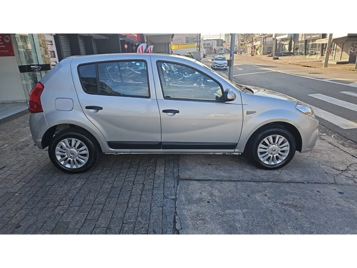 SANDERO 1.6 EXPRESSION 8V FLEX 4P MANUAL