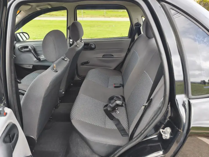 CLASSIC 1.0 MPFI LS 8V FLEX 4P MANUAL