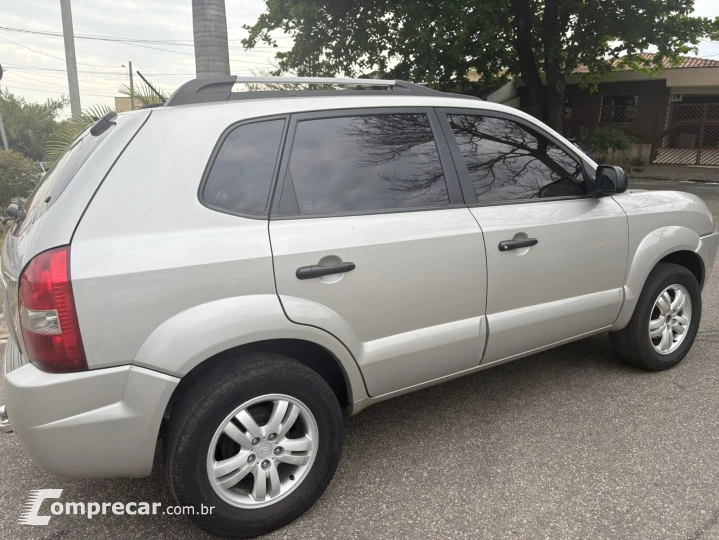 TUCSON 2.0 GL 2WD 16V
