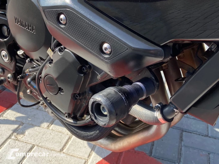 XJ6 N