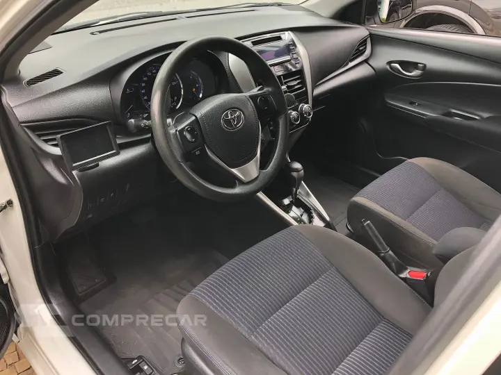 Yaris 1.5 16V Flex Sedan Xl Multidrive