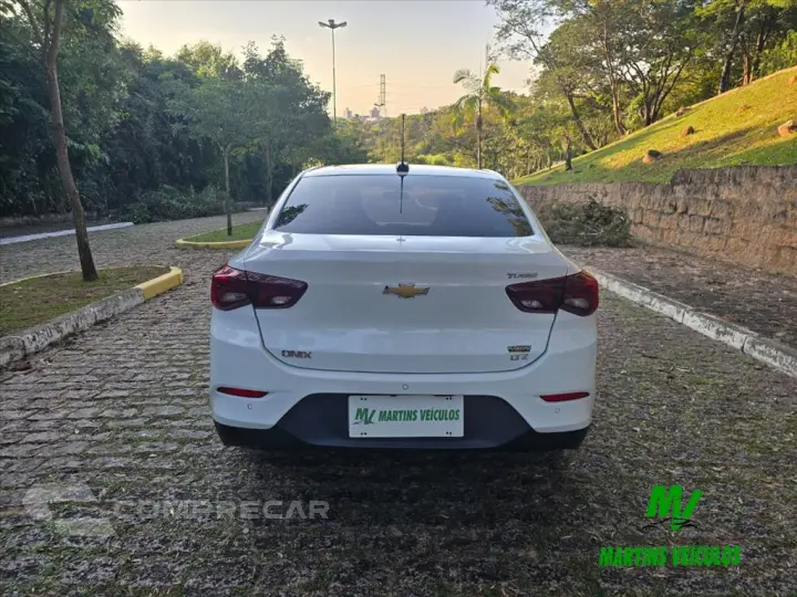 ONIX 1.0 TURBO FLEX PLUS LTZ AUTOMÁTICO