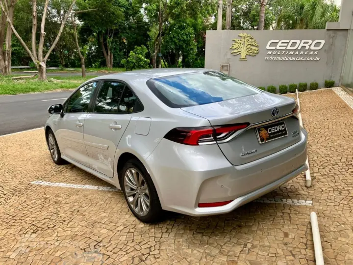 Corolla 1.8 16V 4P FLEX HÍBRIDO ALTIS AUTOMÁTICO CVT