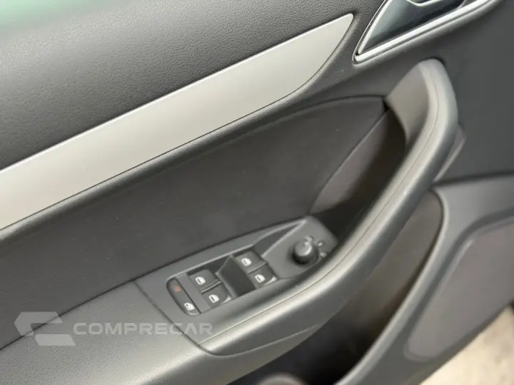 Q3 1.4 TFSI/TFSI Flex S-tronic 5p