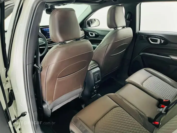 COMMANDER OVERLAND T270