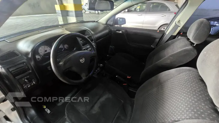 ASTRA 2.0 MPFI Advantage 8V