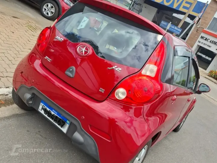 J2 1.4 16V Gasolina 4P Manual