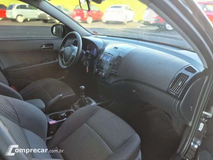 i30 2.0 16V 145cv 5p Mec.