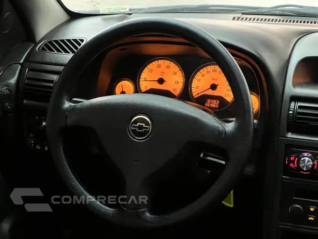 ASTRA HATCH - 2.0 MPFI ADVANTAGE 8V 4P MANUAL