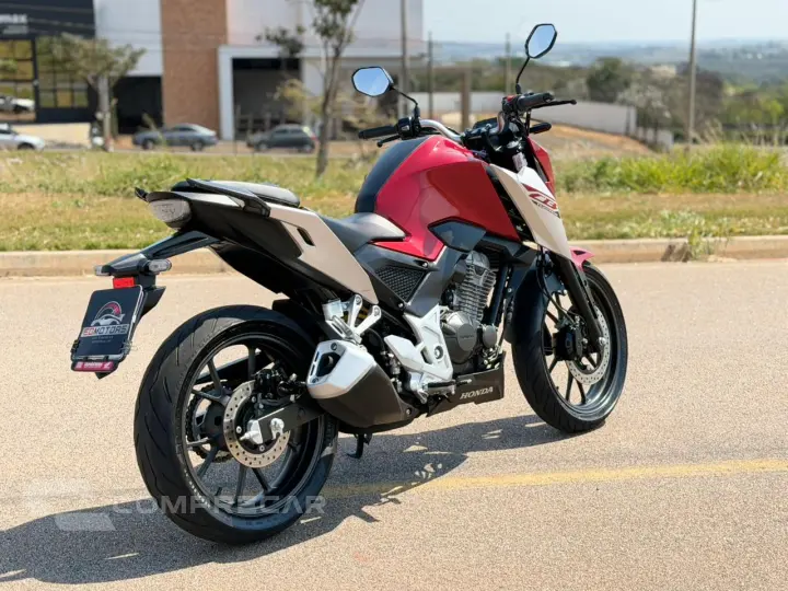 CB 300F TWISTER  ABS