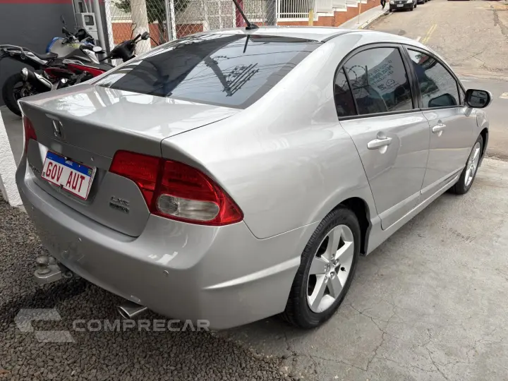 Civic 1.8 16V 4P FLEX LXS AUTOMÁTICO