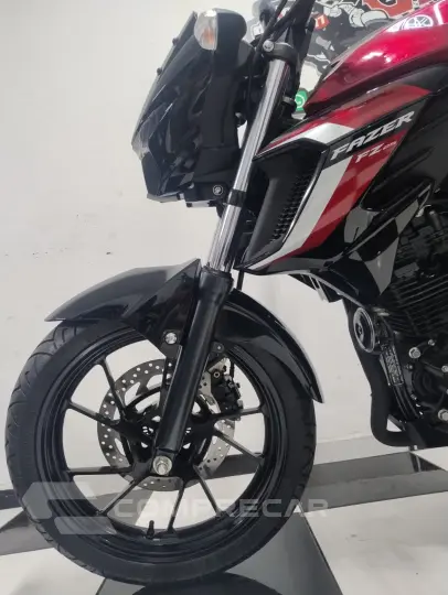Fazer 250 FZ25
