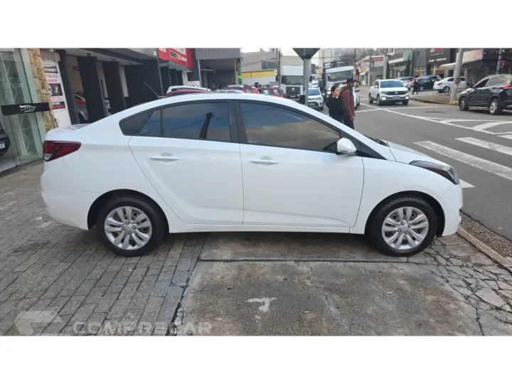 HB20S 1.6 COMFORT PLUS 16V FLEX 4P AUTOMÁTICO