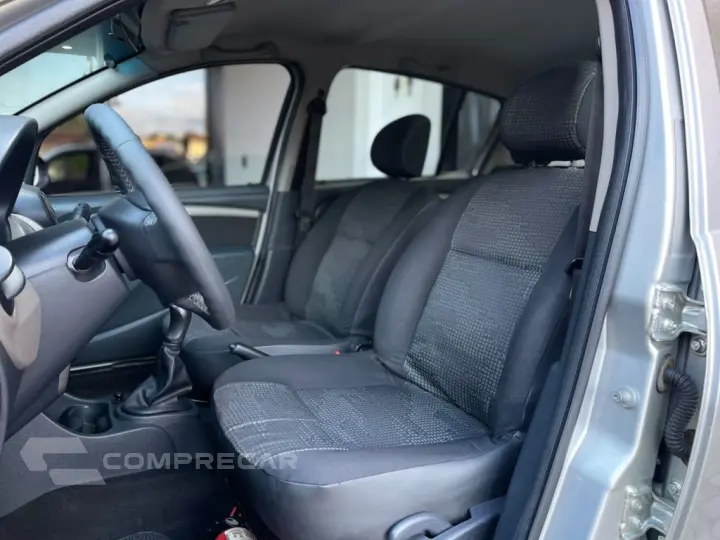 SANDERO 1.6 EXPRESSION 8V FLEX 4P MANUAL