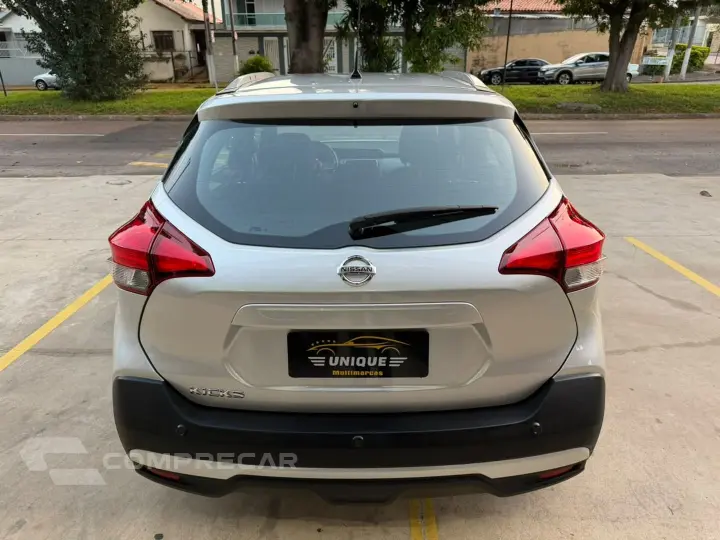 Kicks 1.6 16V Flexstart Sv 4P Xtronic