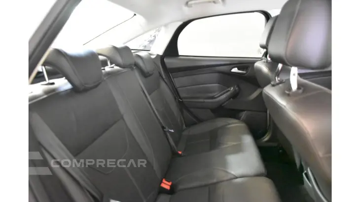 FOCUS SEDAN - 2.0 SE 16V 4P POWERSHIFT