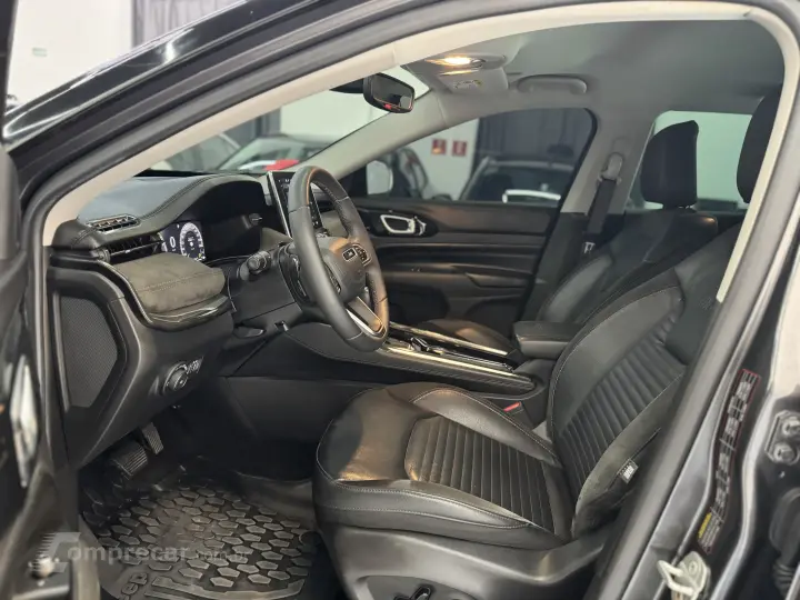 COMMANDER 1.3 T270 Turbo Limited