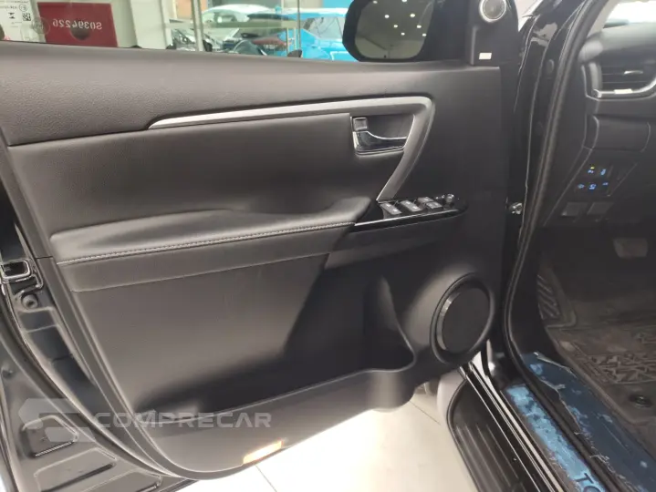 HILUX SW4 SXR PLATINUM 7 LUGARES