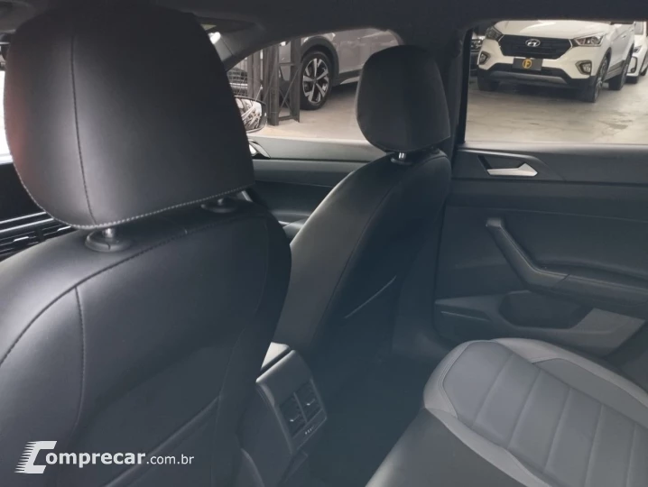 Nivus 1.0 4P FLEX 200 TSI HIGHLINE TURBO AUTOMÁTICO