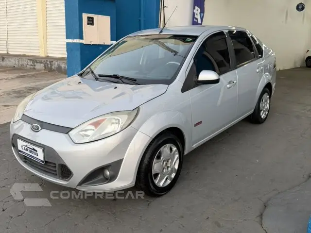 FIESTA SEDAN - 1.6 ROCAM SEDAN 8V 4P MANUAL