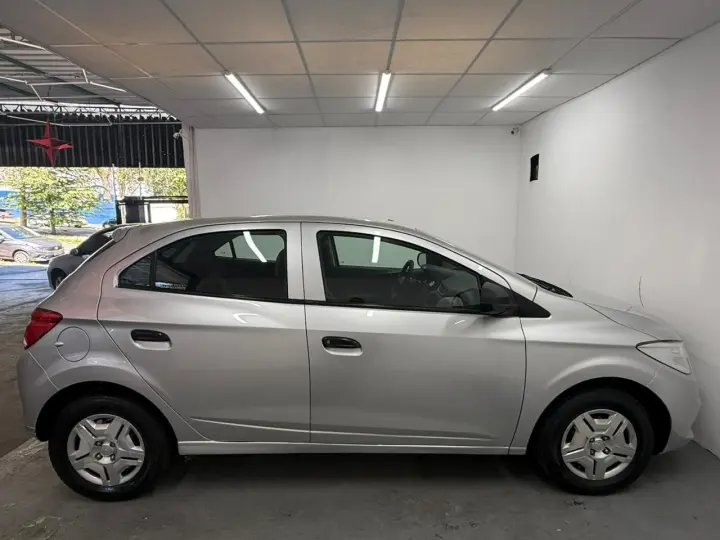 ONIX HATCH LS 1.0 8V FlexPower 5p Mec.