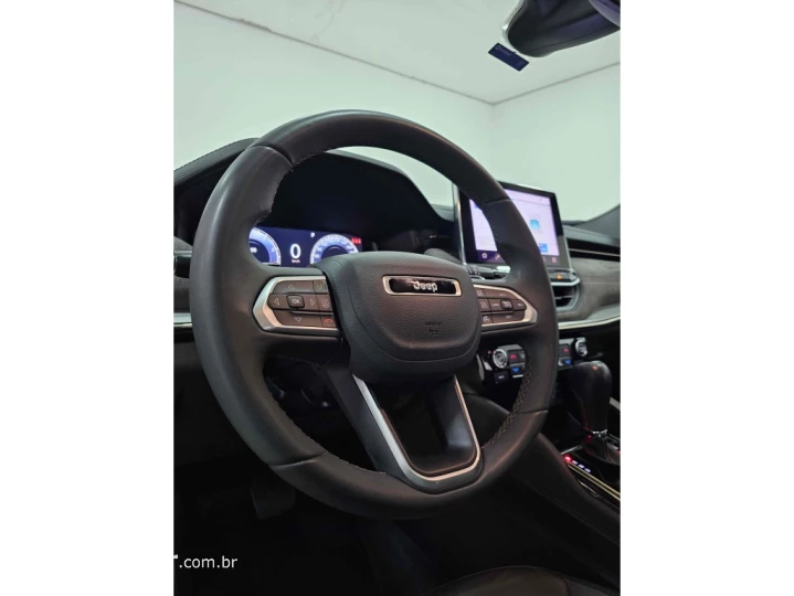 COMMANDER 1.3 T270 TURBO FLEX OVERLAND AT6