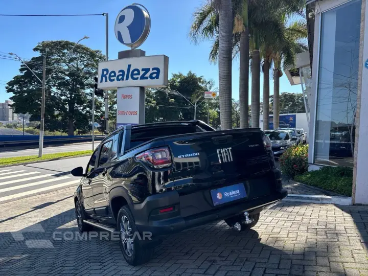 Strada Volcano 1.3 Flex 8V CD