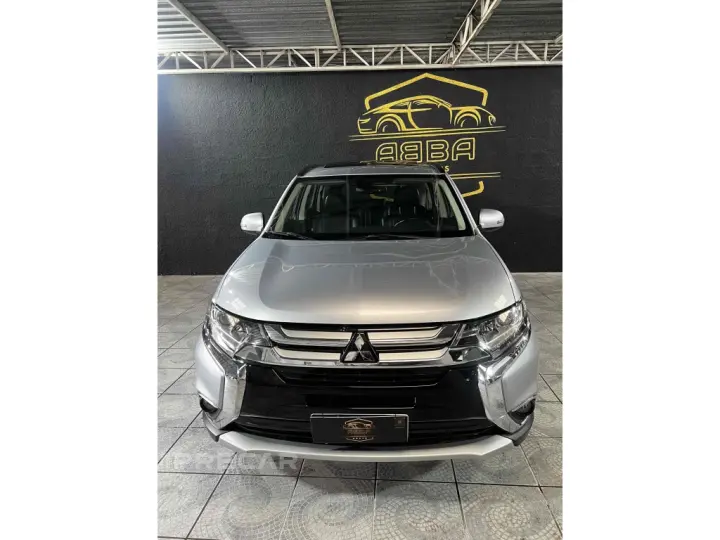 OUTLANDER 2.0 16V GASOLINA 4P AUTOMÁTICO