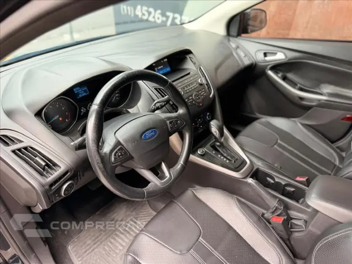 FOCUS 2.0 SE Fastback 16V