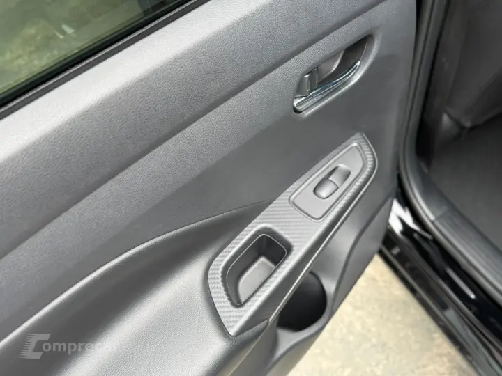 VERSA Advance 1.6 16V Flex Aut.