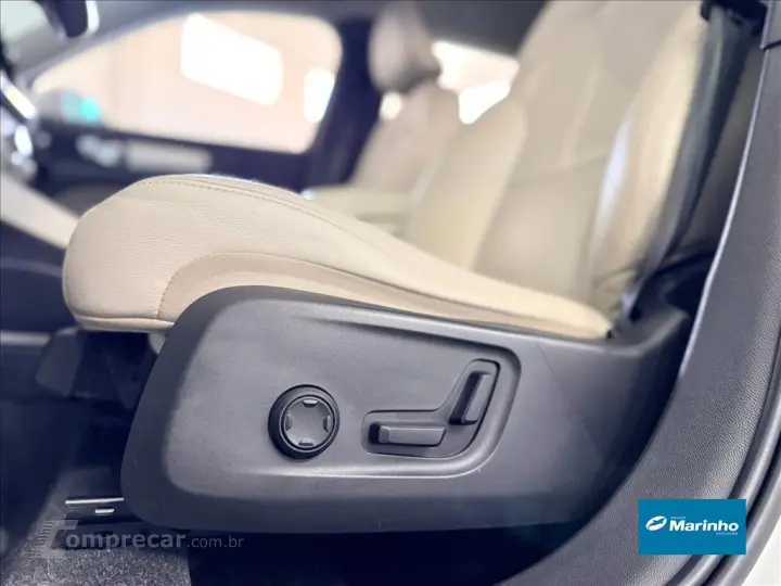 XC40 2.0 T5 GASOLINA MOMENTUM AWD GEARTRONIC