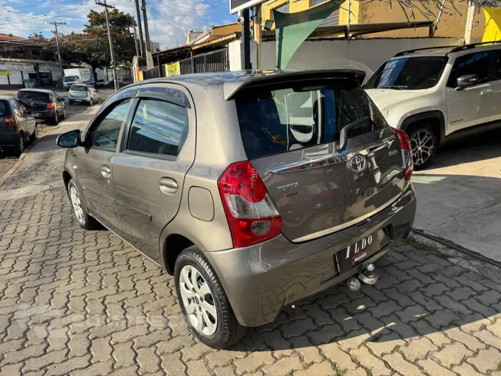 ETIOS 1.5 XLS 16V