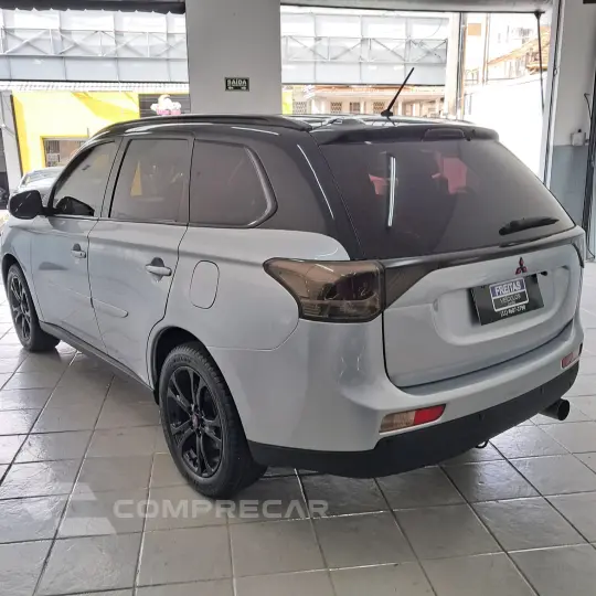 OUTLANDER 2.0 16V 160cv Aut.