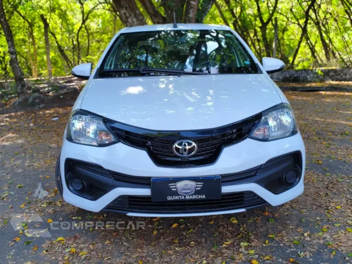 ETIOS 1.5 X PLUS SEDAN 16V FLEX 4P AUTOMÁTICO