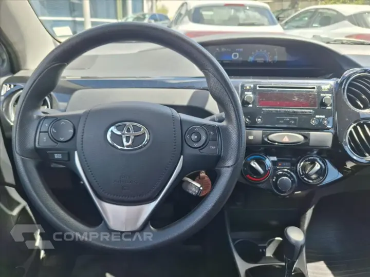 ETIOS 1.5 XS SEDAN 16V FLEX 4P AUTOMÁTICO