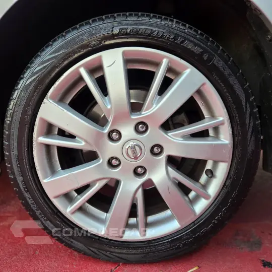 Sentra SL 2.0/ 2.0 Flex Fuel 16V Aut.