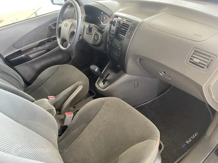 TUCSON 2.0 MPFI GLS 4X2 16V 143cv 2WD