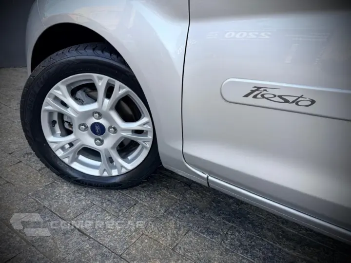 FIESTA 1.6 SE HATCH 16V FLEX 4P MANUAL