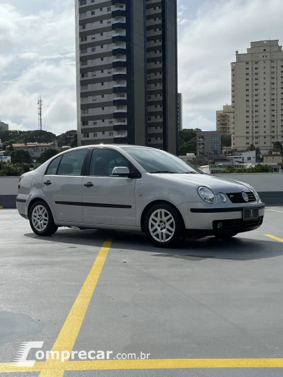 POLO SEDAN 1.6 8V