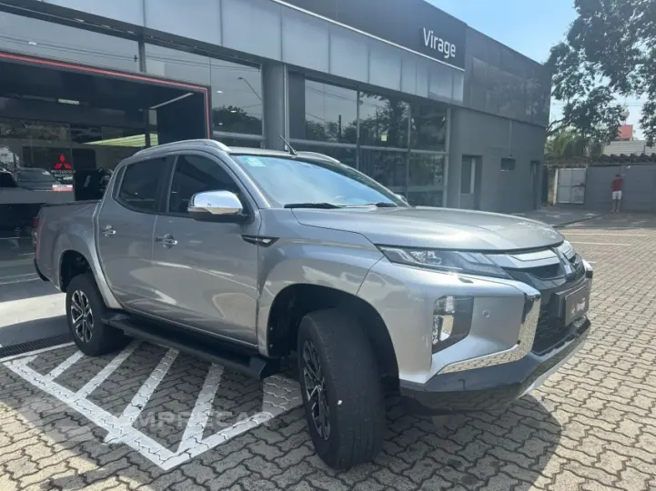 L200 TRITON 2.4 16V Turbo Sport Hpe-s CD 4X4