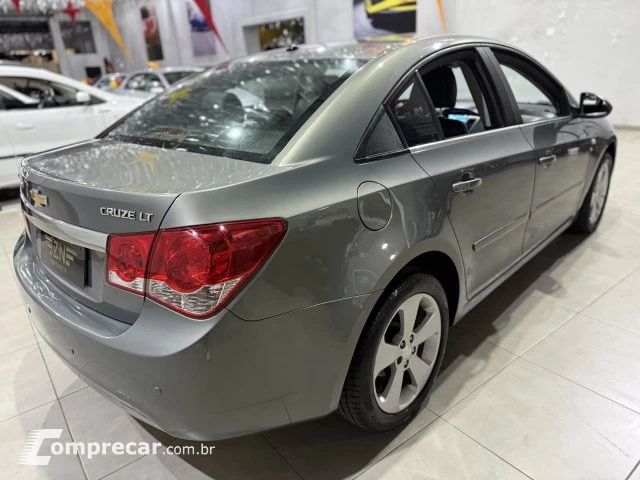 CRUZE SEDAN - 1.8 LT 16V 4P AUTOMÁTICO
