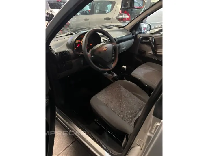 CLASSIC 1.0 MPFI LS 8V FLEX 4P MANUAL