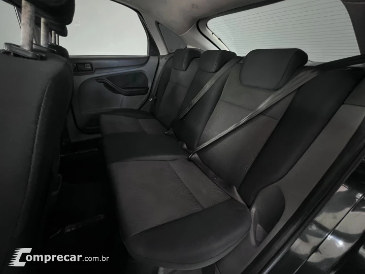 Focus Hatch GLX 1.6 8V (Flex)