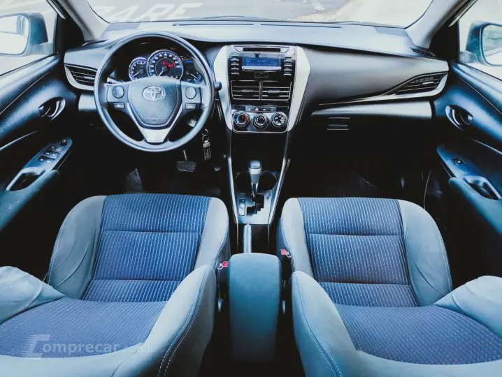 YARIS 1.5 16V Sedan XL