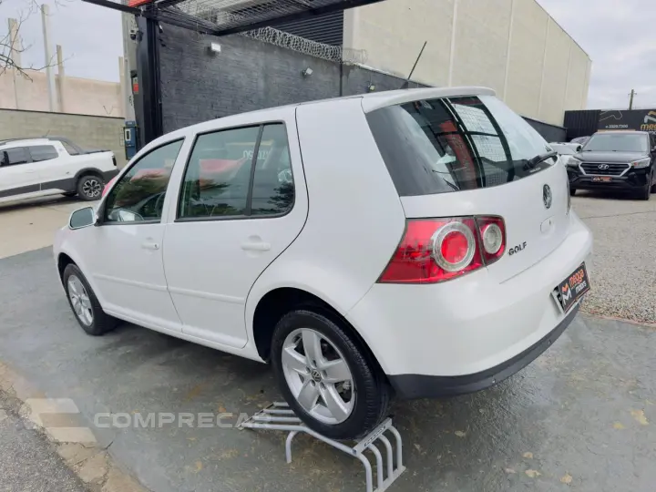Golf 2.0 4P AUTOMÁTICO