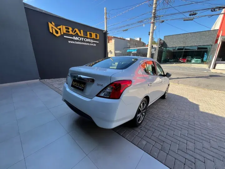 VERSA SL 1.6 16V FlexStart 4p Mec.