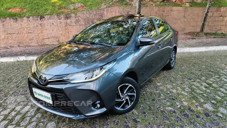 YARIS 1.5 16V FLEX SEDAN XLS CONNECT MULTIDRIVE